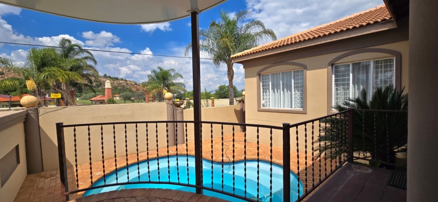 3 Bedroom Property for Sale in Wilkoppies North West
